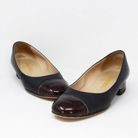 CHANEL #38037 Bicolor Black and Wine Patent Leather Heel Flats (US 6 EU 36) - Picture 1 of 9